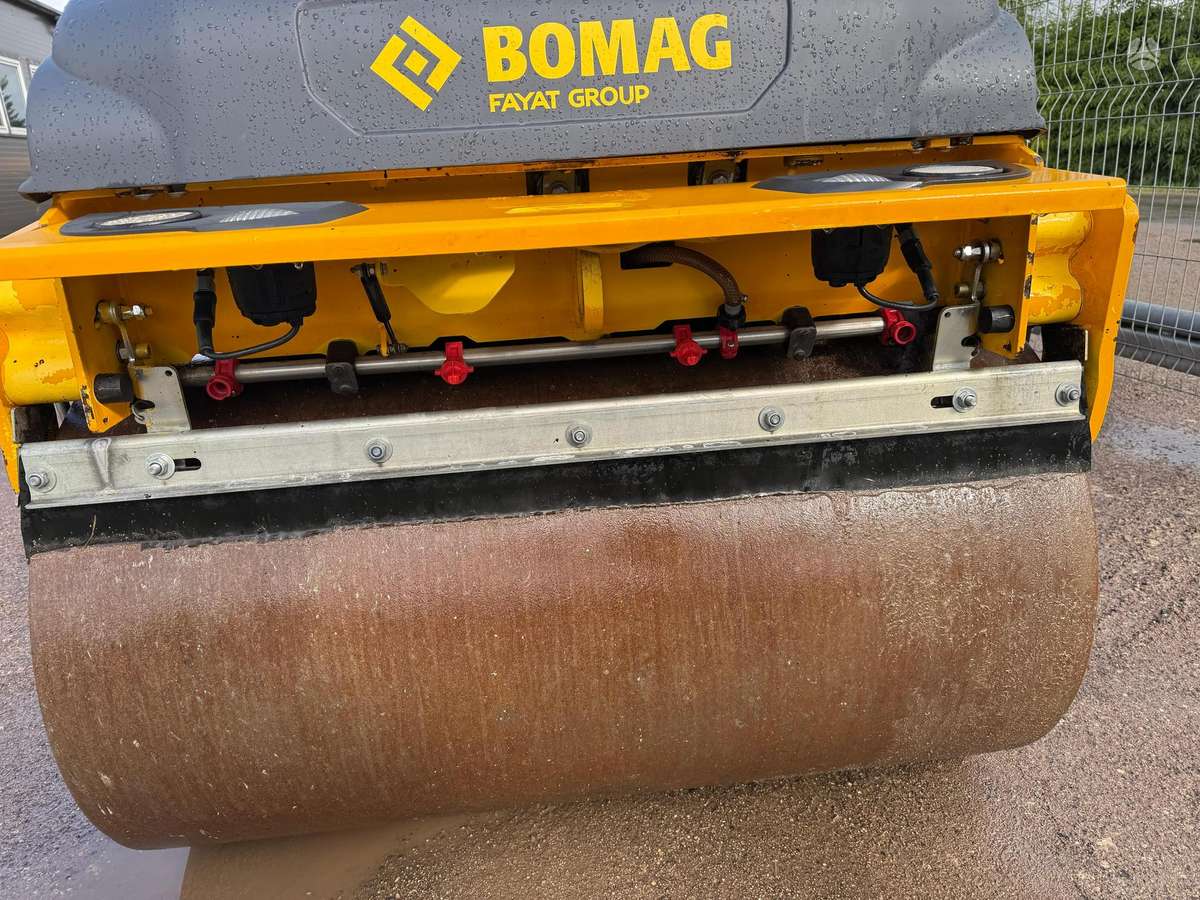Bomag BW120AC-5, vibro technika