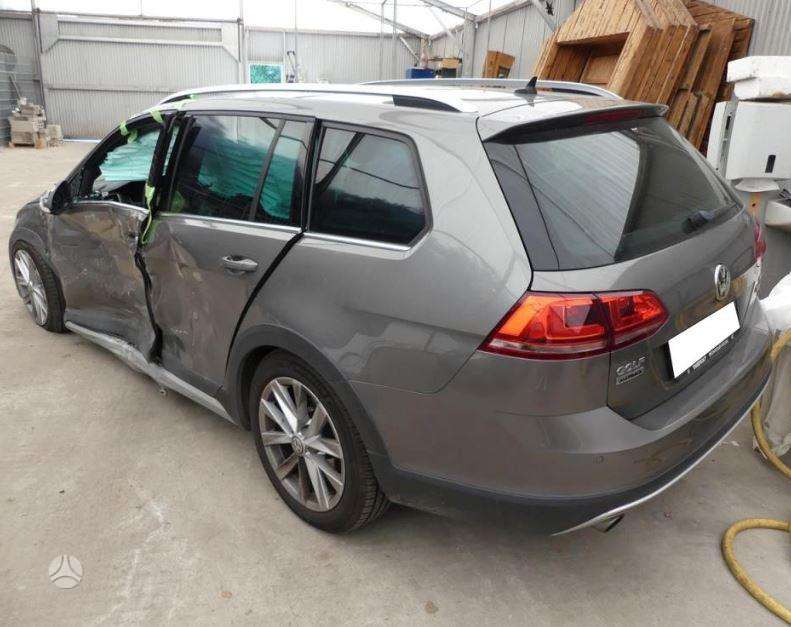 Volkswagen Golf Alltrack по частям