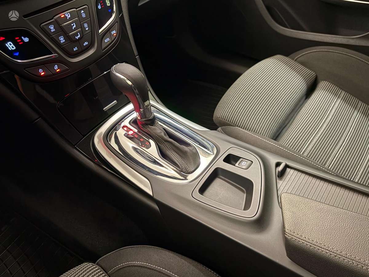 Opel Insignia, 2.0 l., wagon