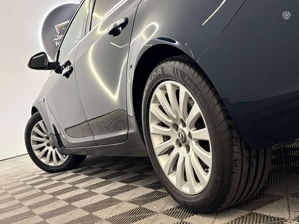 Opel Insignia, 2.0 l., Универсал