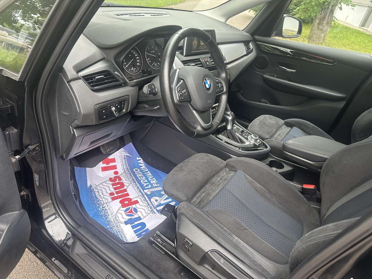 BMW 218 Active Tourer, 2.0 l., Минивэн