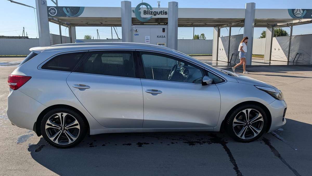 Kia Ceed, 1.6 l., Универсал