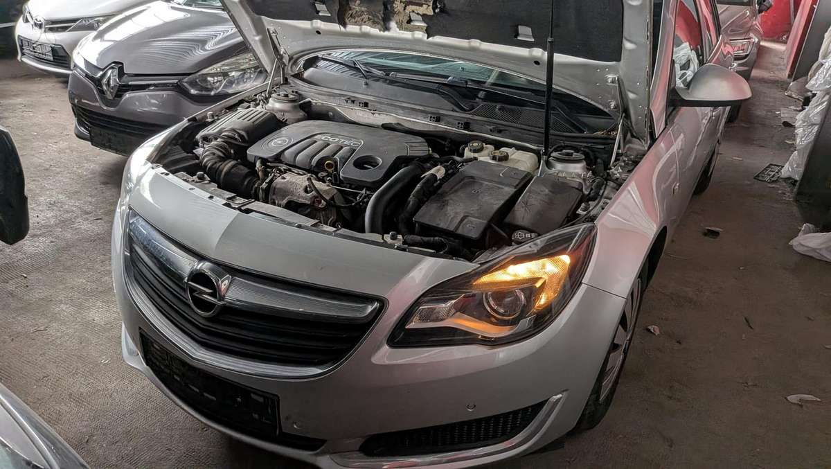 Opel Insignia, 1.6 l., Универсал