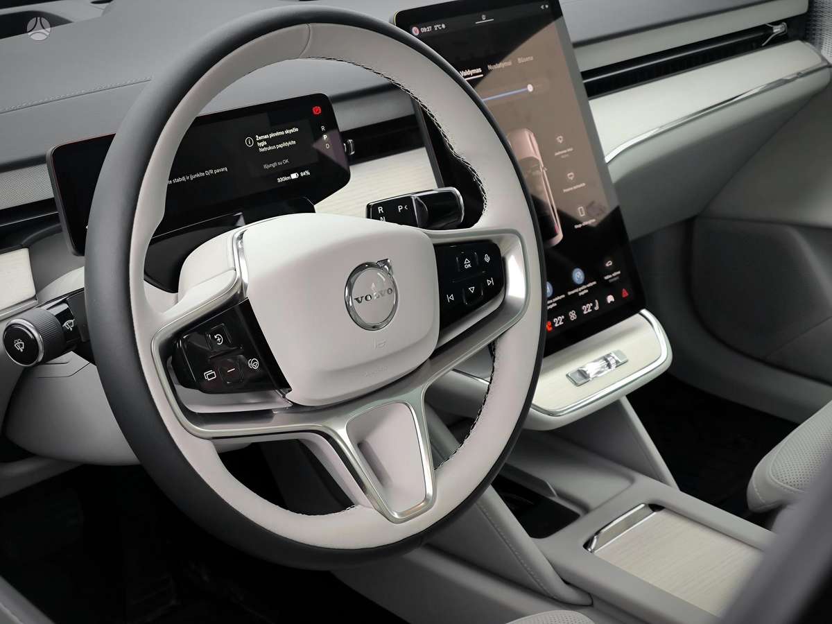 Volvo ES90 - 11