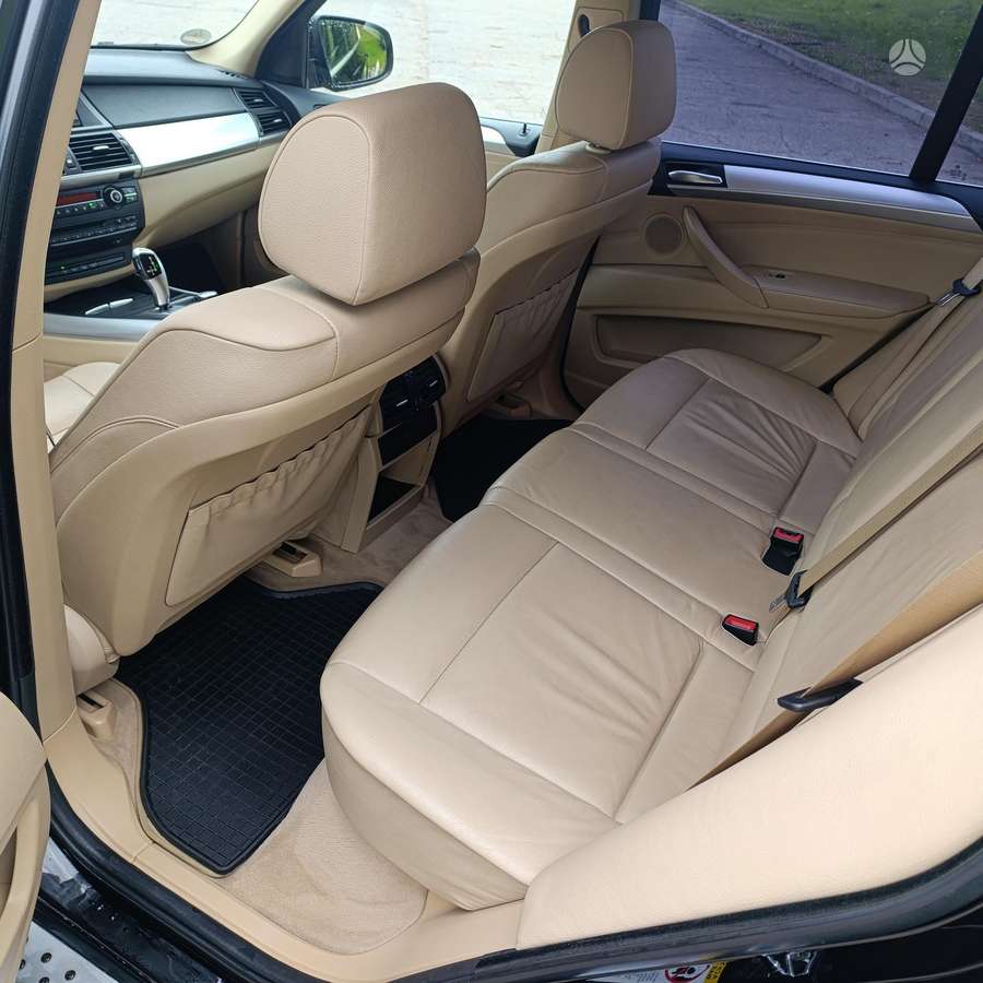 BMW X5 2007 — photo 17