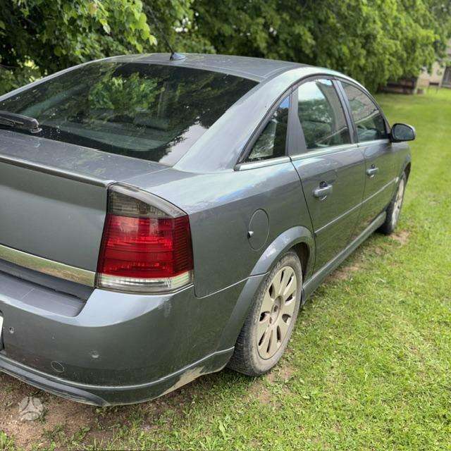 Opel Vectra, 2.2 l., hatchback