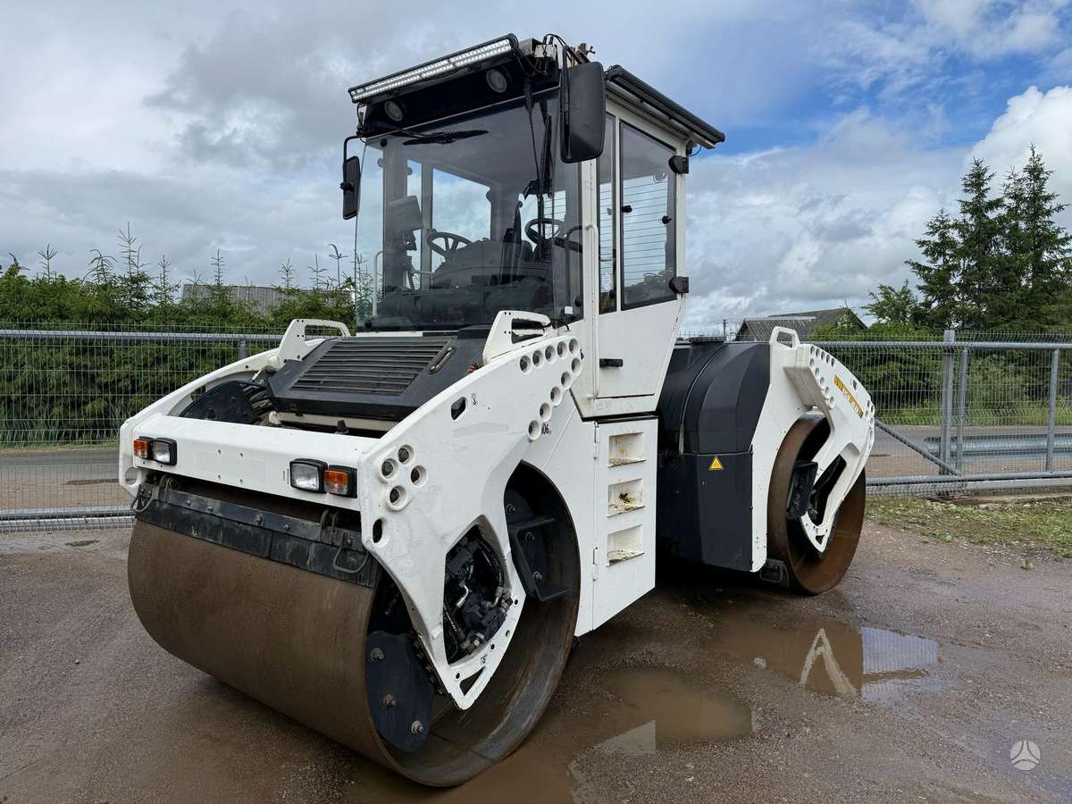 Bomag BW151AD-4 AM, vibro technika