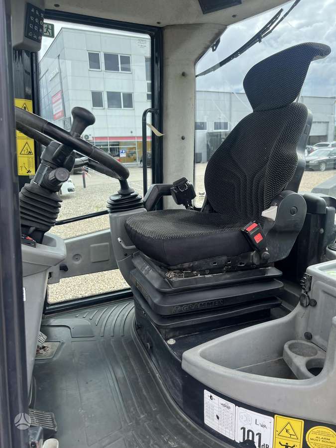 Schaeff Tl80, фронтальные погрузчики