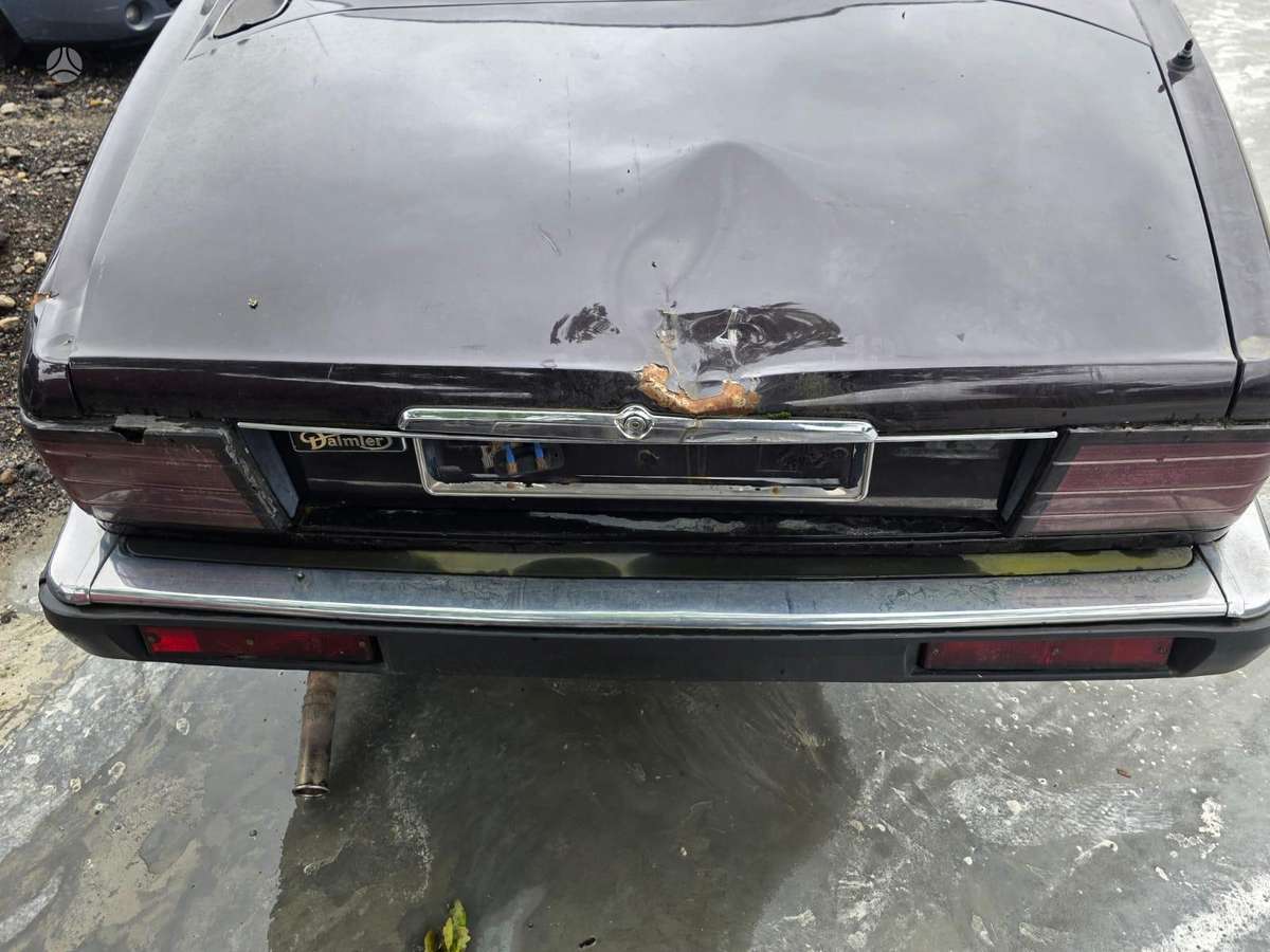 Jaguar XJ40 по частям
