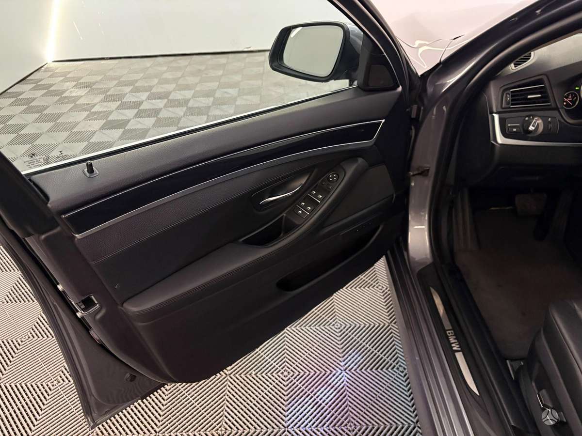 BMW 520, 2.0 l., Универсал