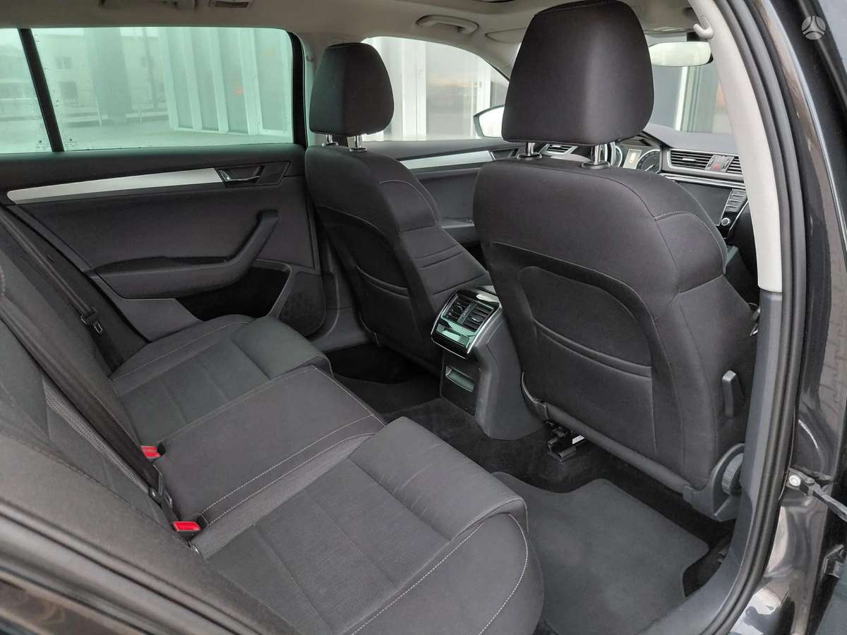 Škoda Superb - 10