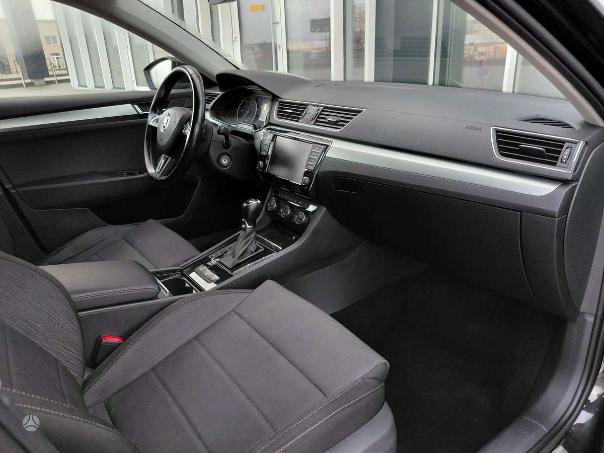Škoda Superb - 12