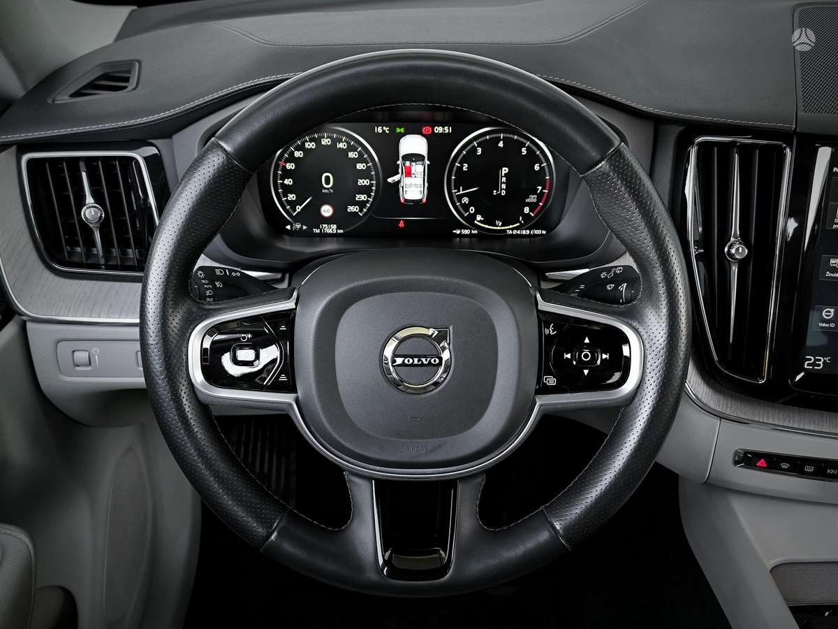Volvo XC60, Пикап