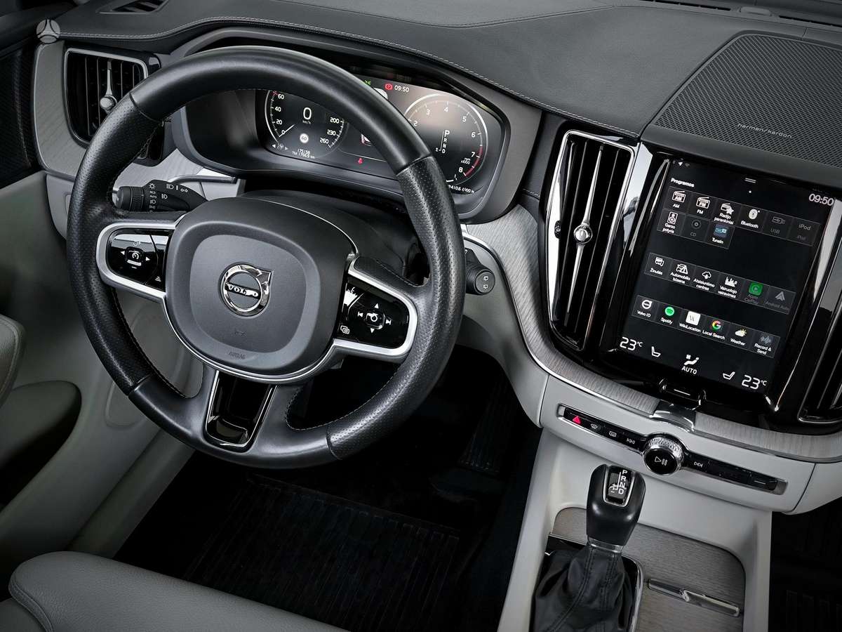 Volvo XC60, Пикап