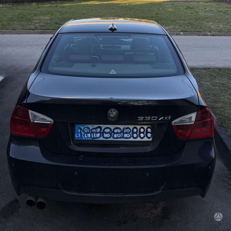 BMW 330, 3.0 l., Седан