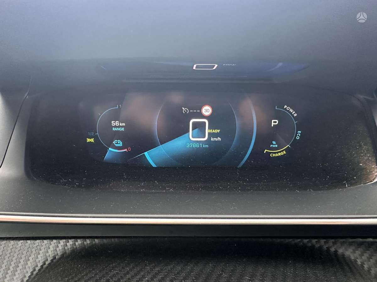 Peugeot 208 - 4