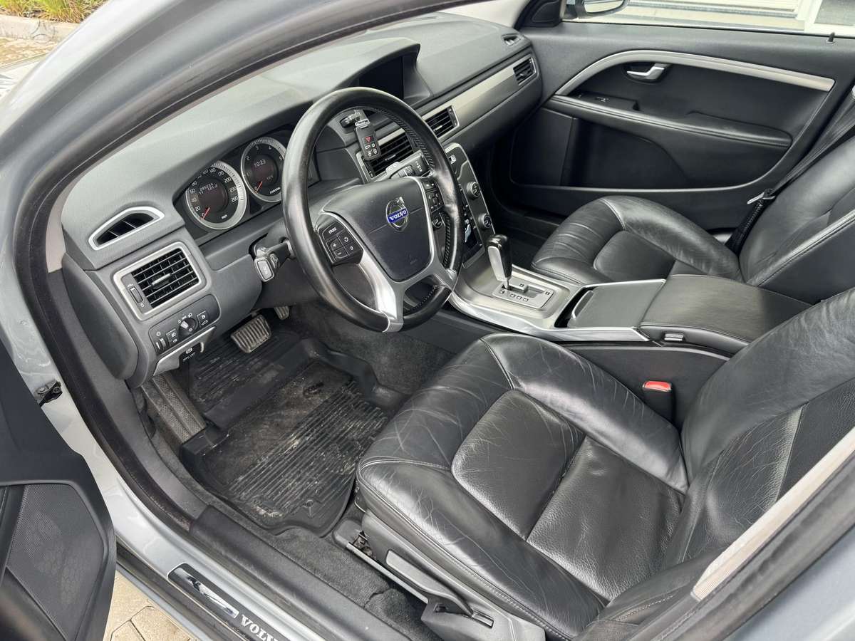 Volvo V70, 2.0 l., universalas