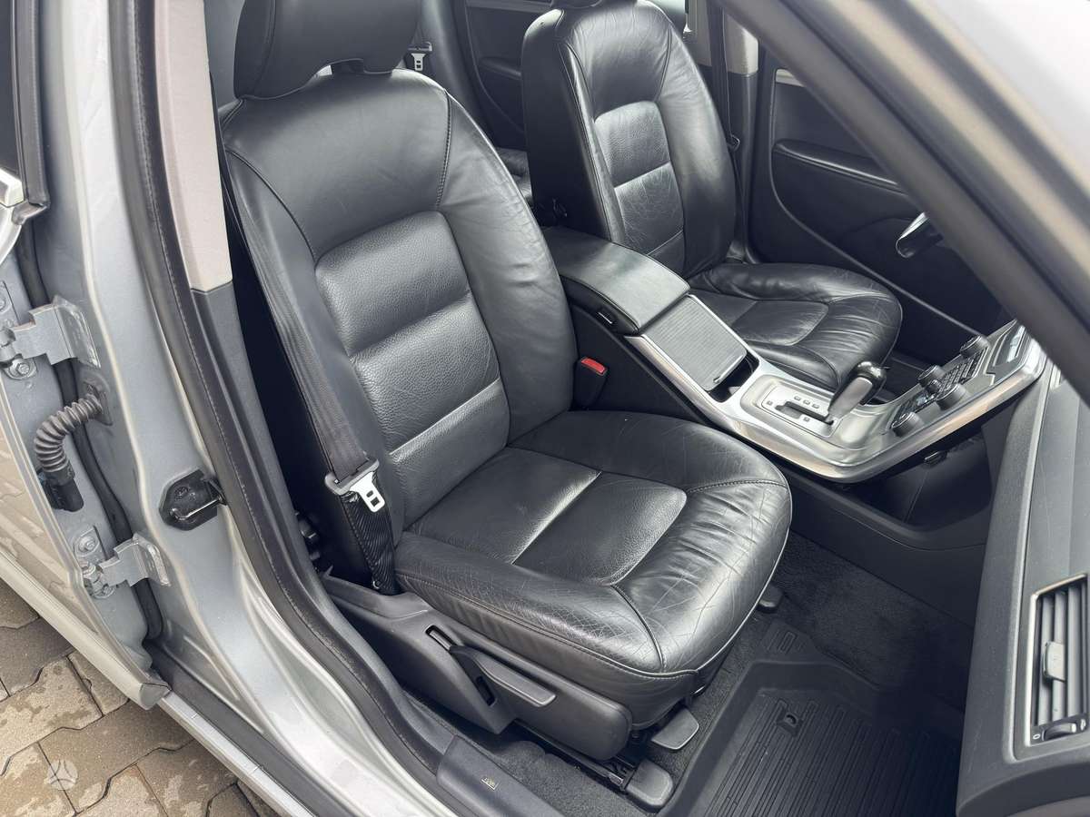 Volvo V70, 2.0 l., wagon