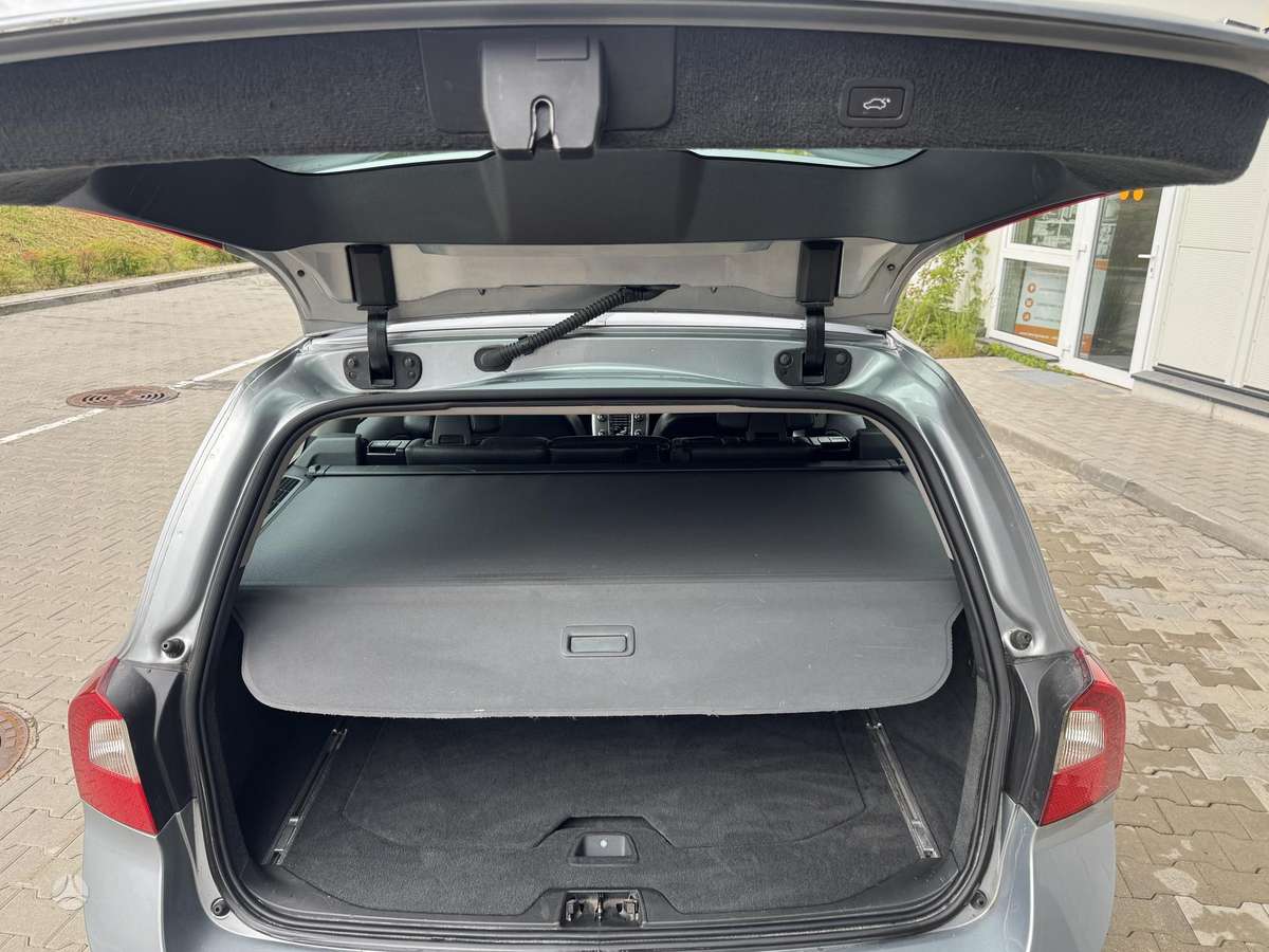 Volvo V70, 2.0 l., wagon