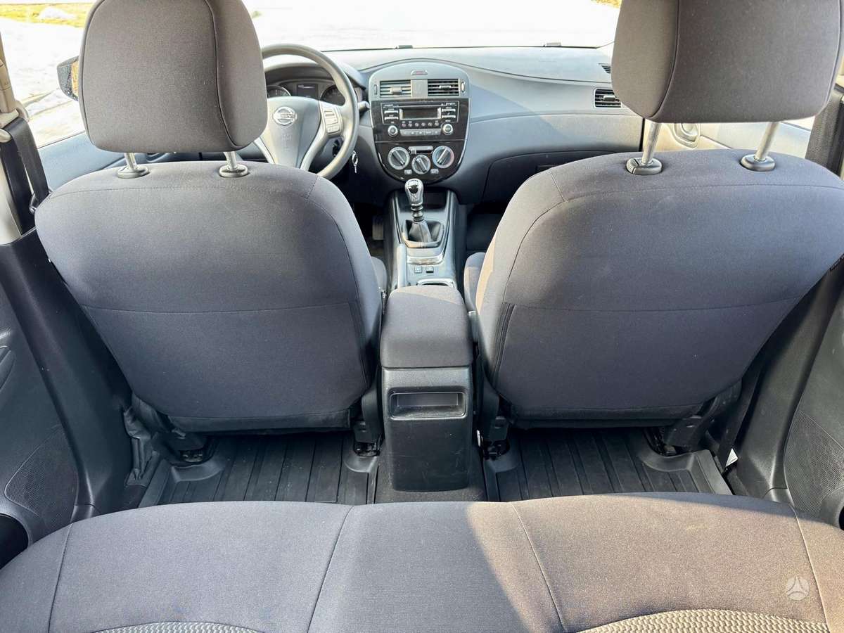 Nissan Pulsar, 1.2 l., hatchback