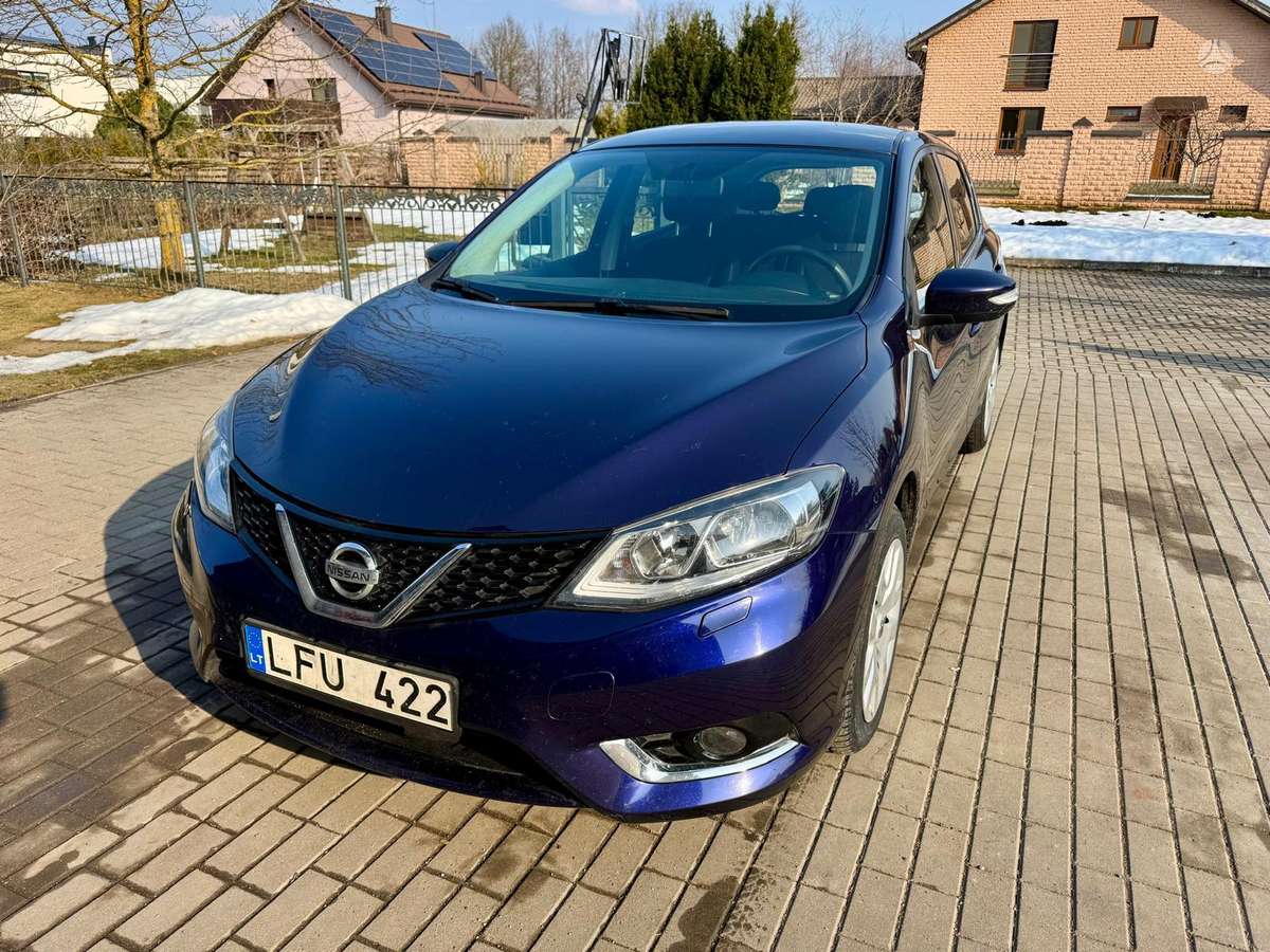 Nissan Pulsar, 1.2 l., hatchback