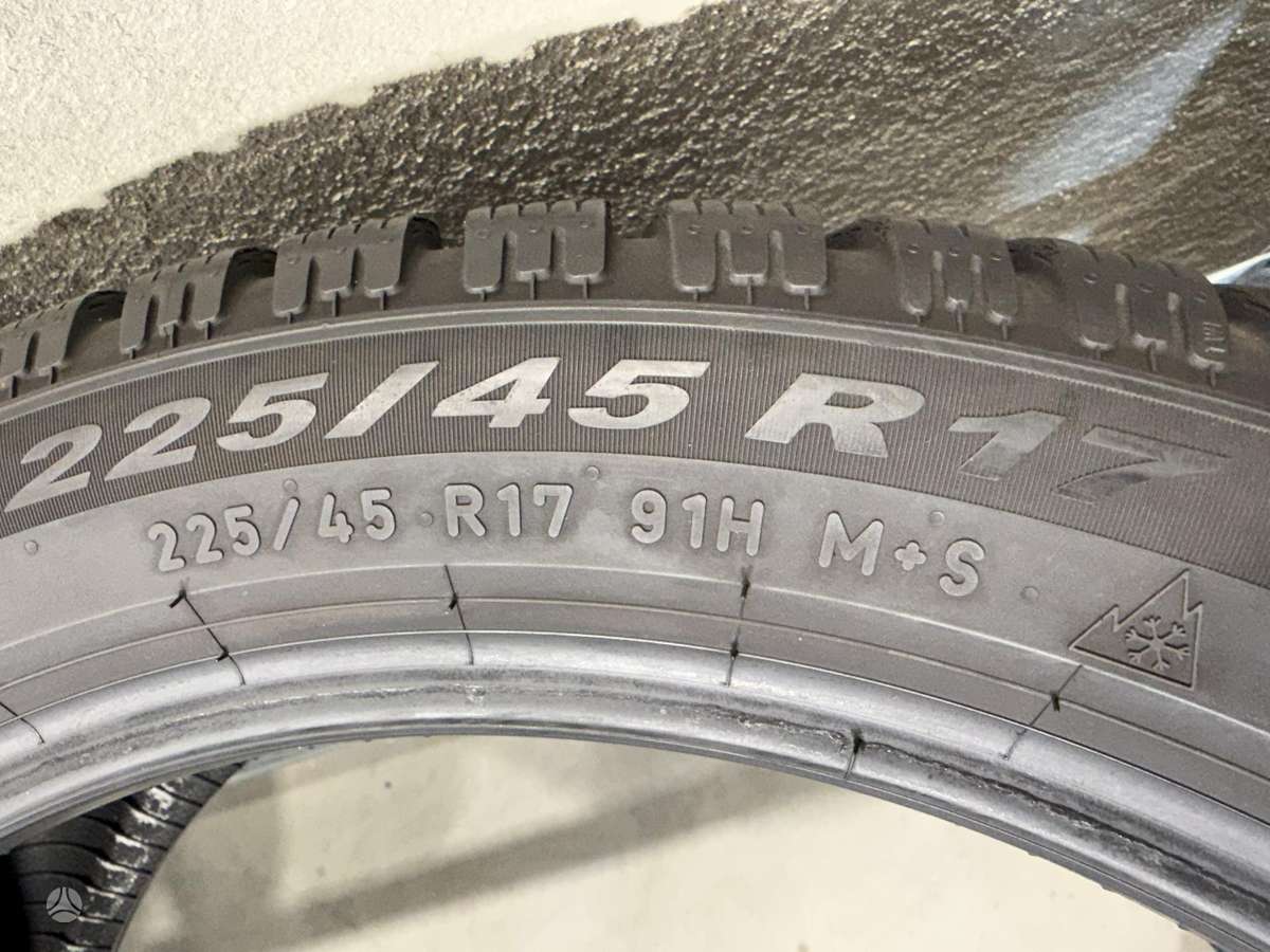 Pirelli Winter cinturato2, winter 225/45 R17