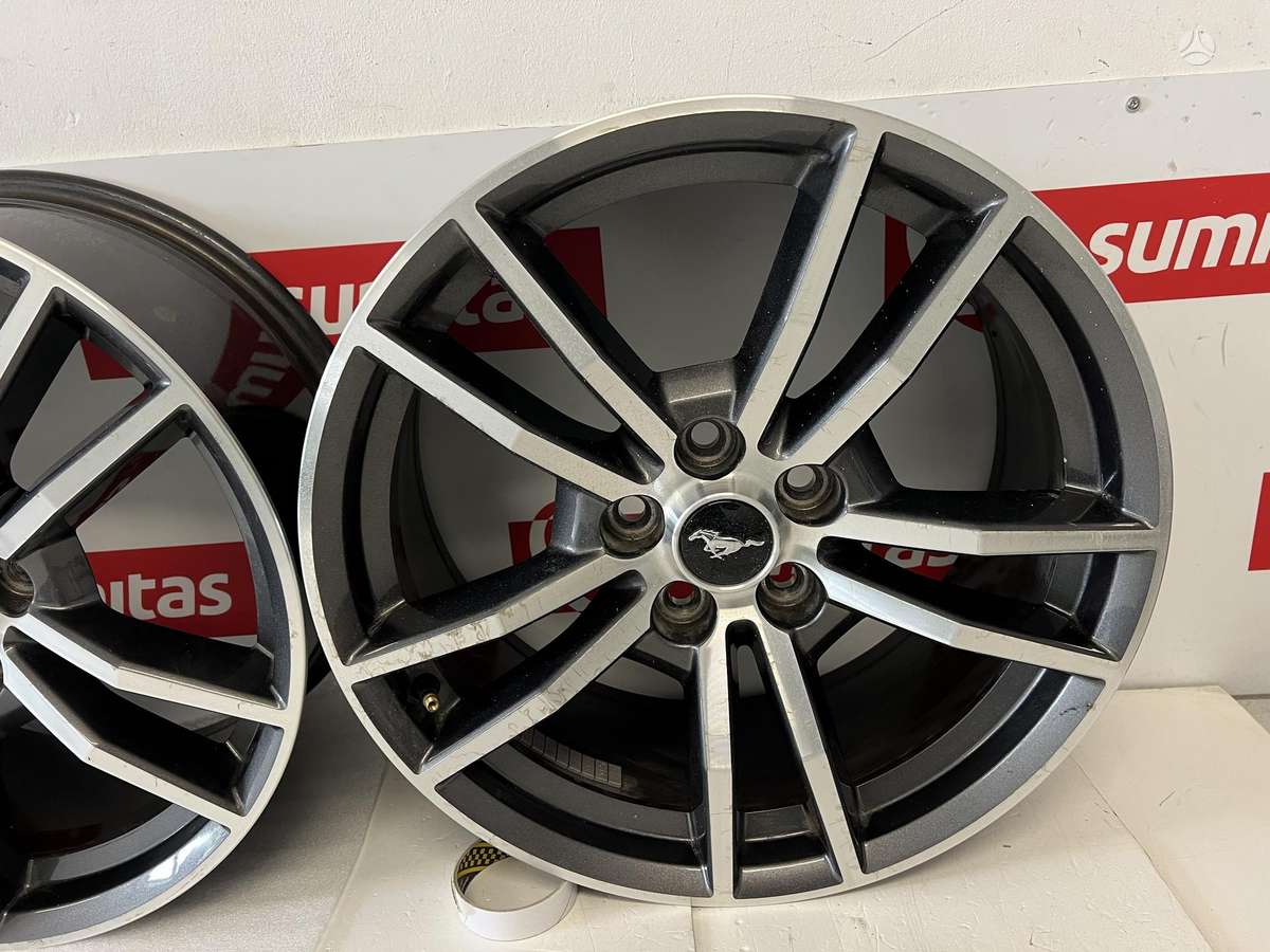 Ford Mustang, light alloy, R18