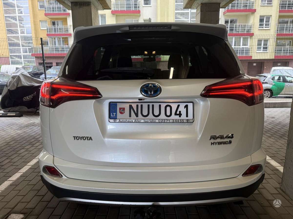 Toyota RAV4 - 3