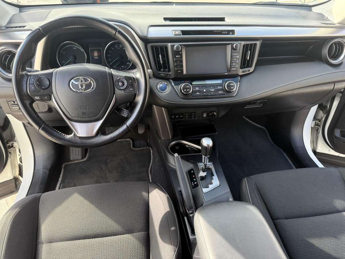 Toyota RAV4 - 12