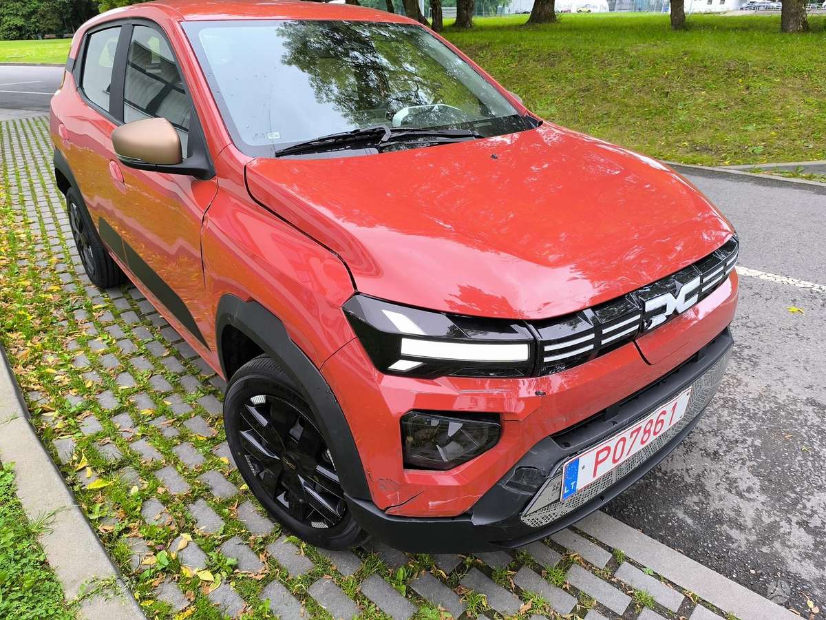 Dacia Spring, Хэтчбек