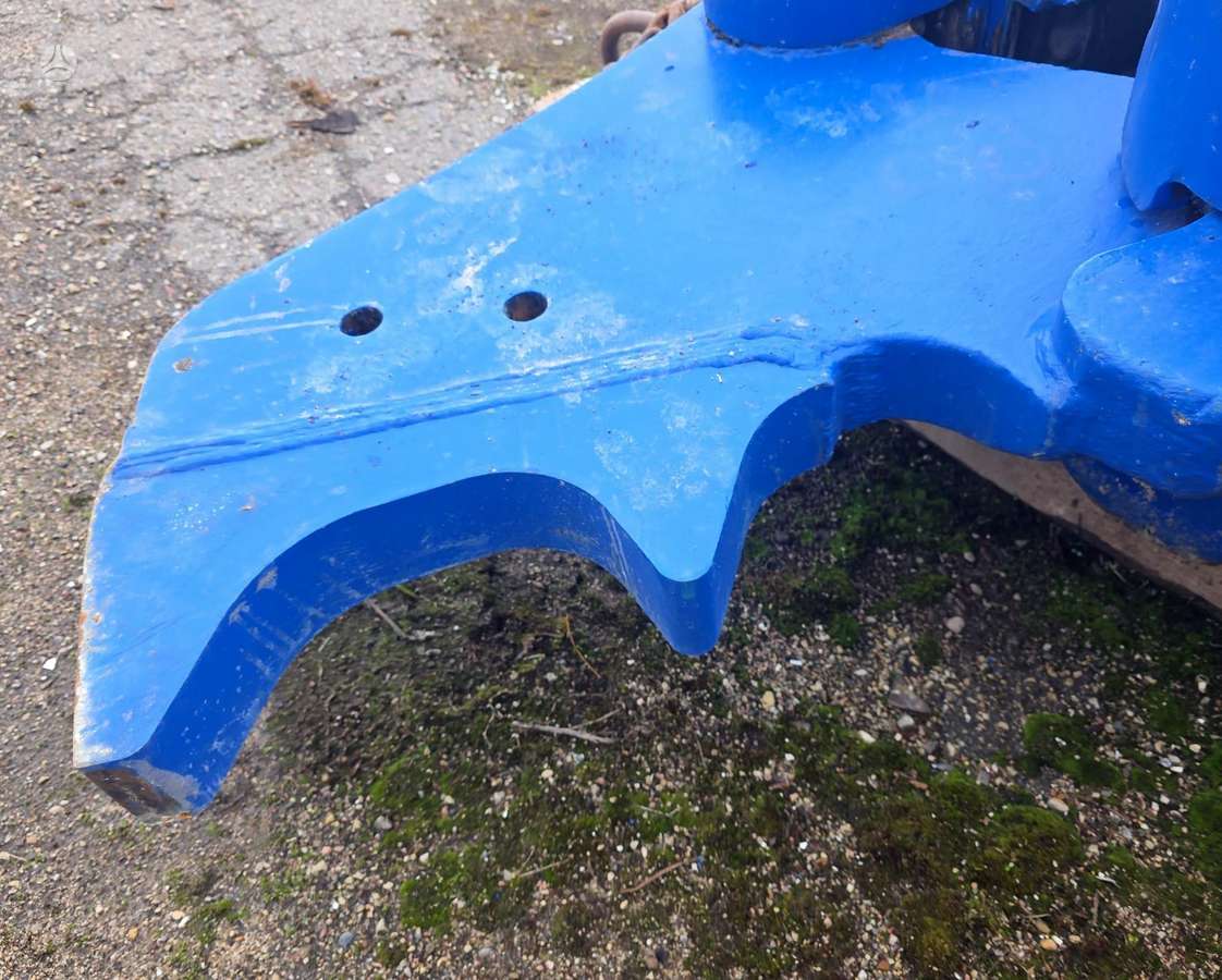 -Kita- Mantovanibenne CR26, hydraulic shears