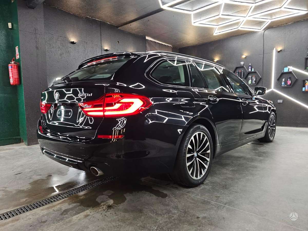 BMW 520, 2.0 l., wagon