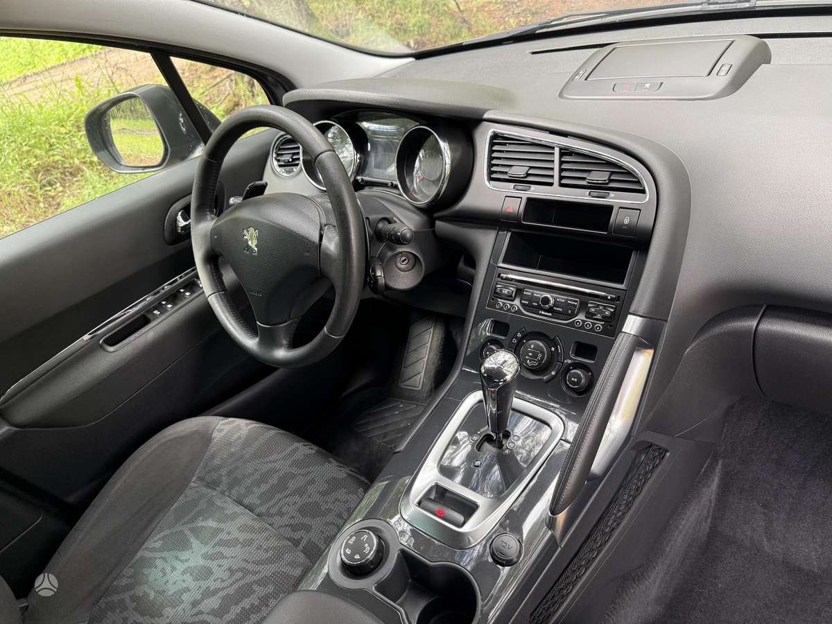 Peugeot 3008 - 12