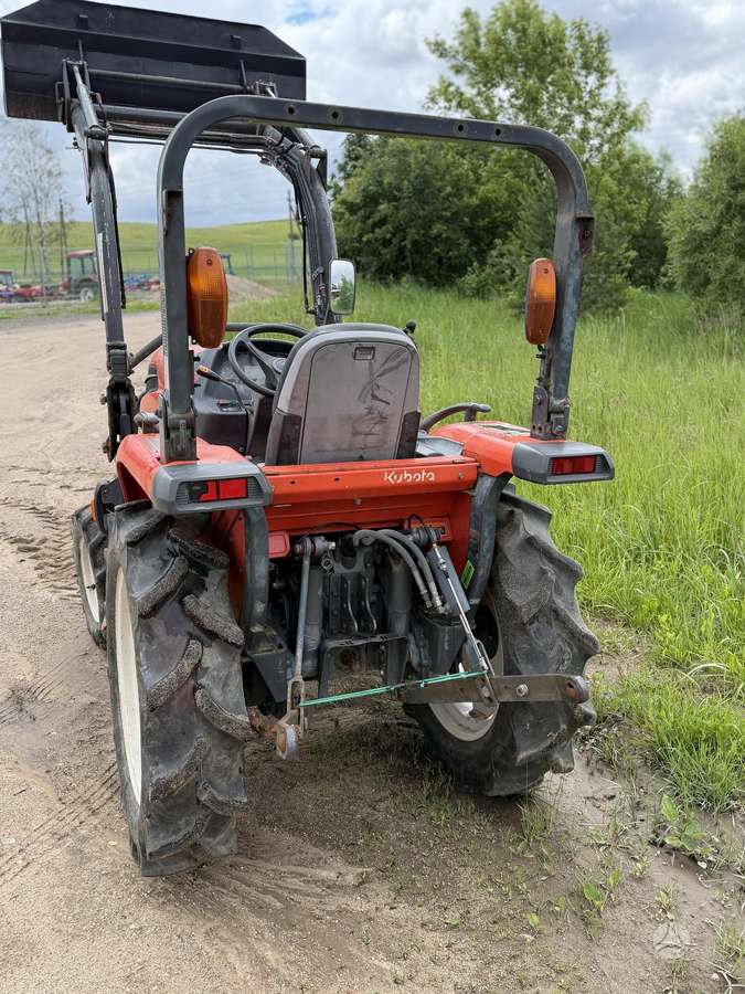 Kubota KL24, тракторы
