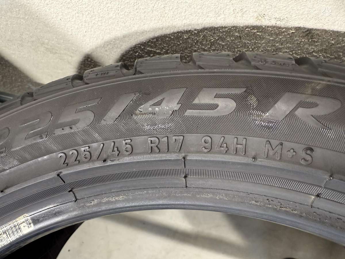 Pirelli Sottozero3, winter 225/45 R17