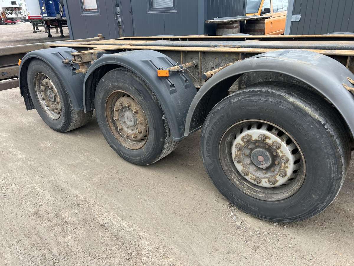 Kögel PORT45, SAF disc, container