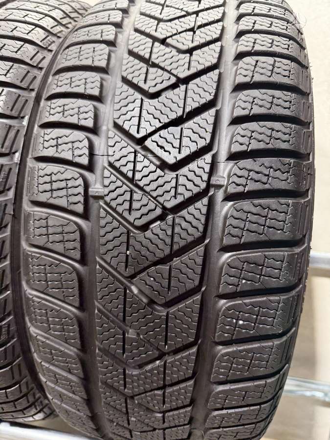 Pirelli Sottozero3, winter 225/45 R17