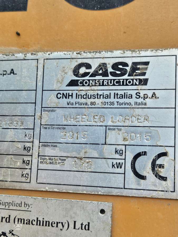 Case 821F, frontal loader