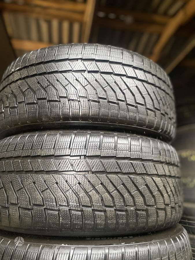 Falken, žieminės 235/40 R18