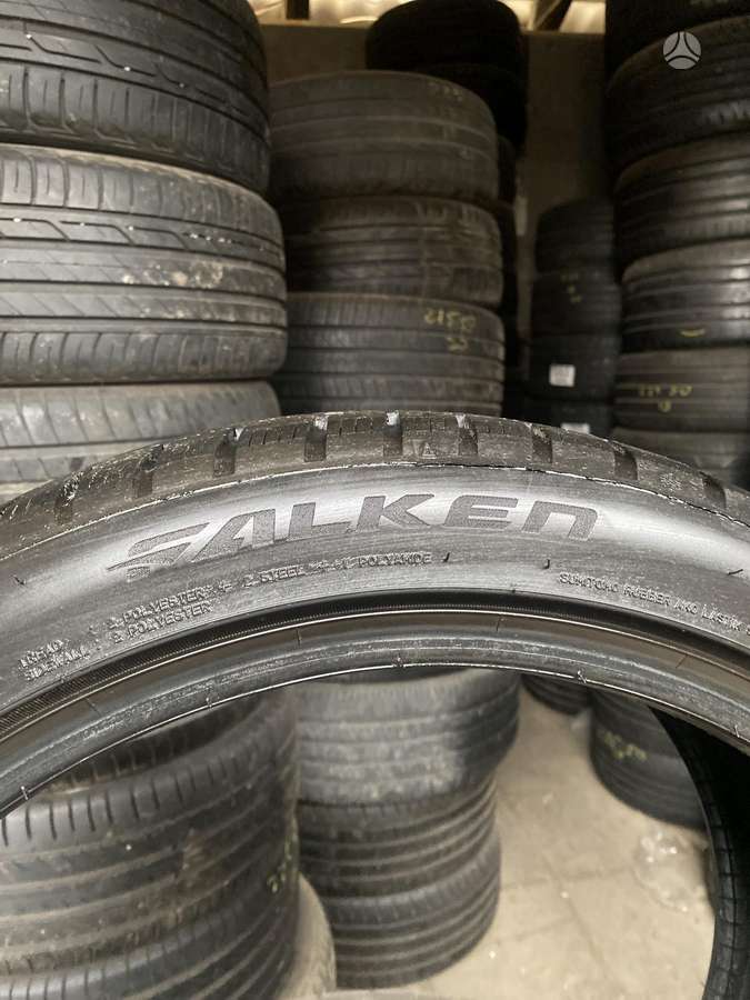Falken, winter 235/40 R18