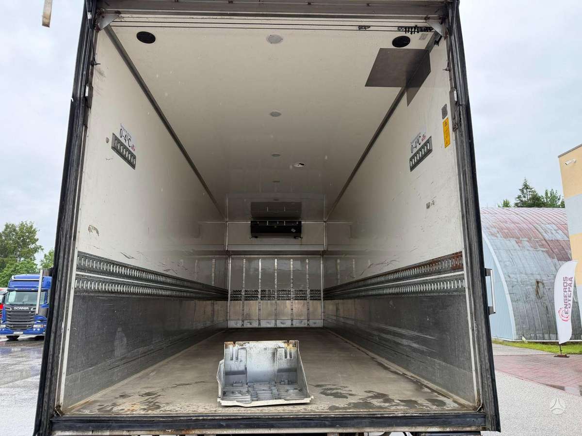 Scania G490, refrigerated trucks