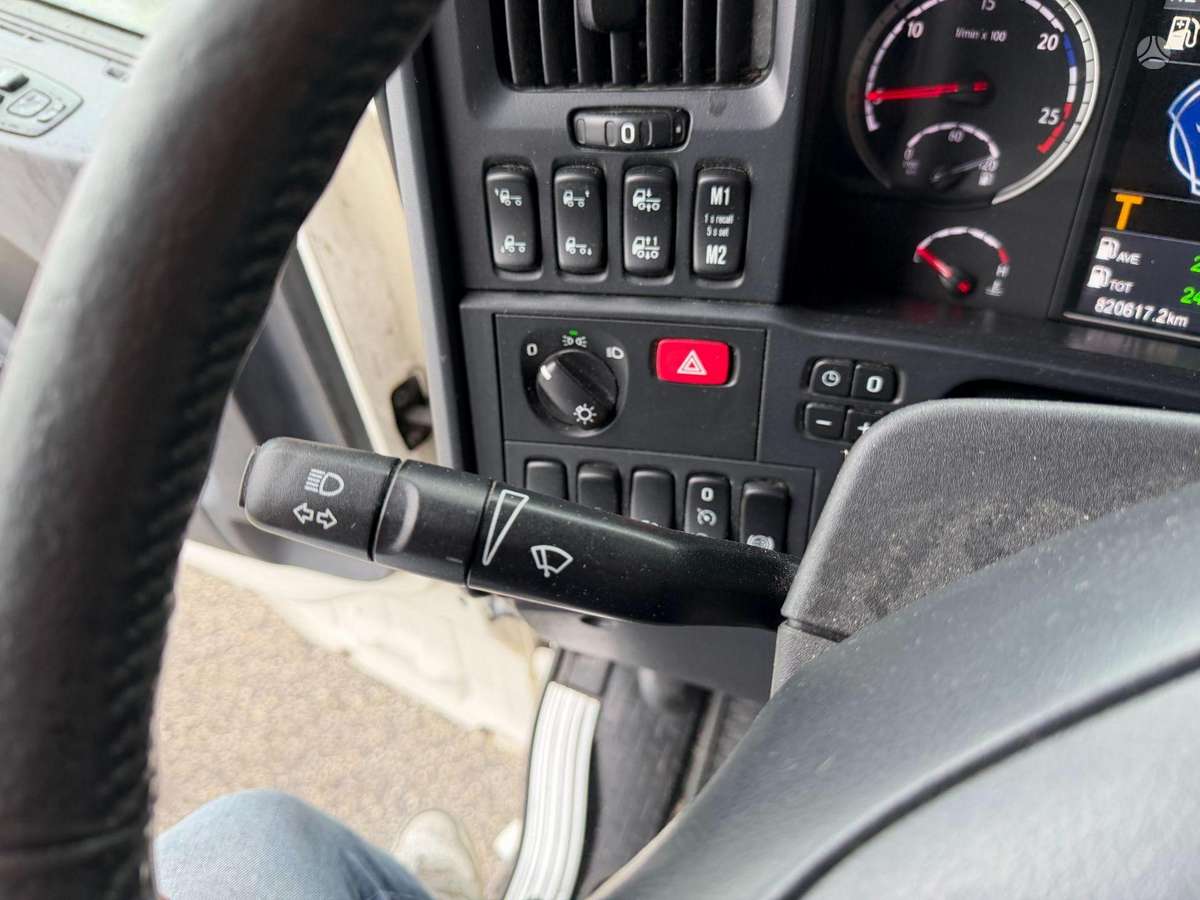 Scania G490, šaldytuvai