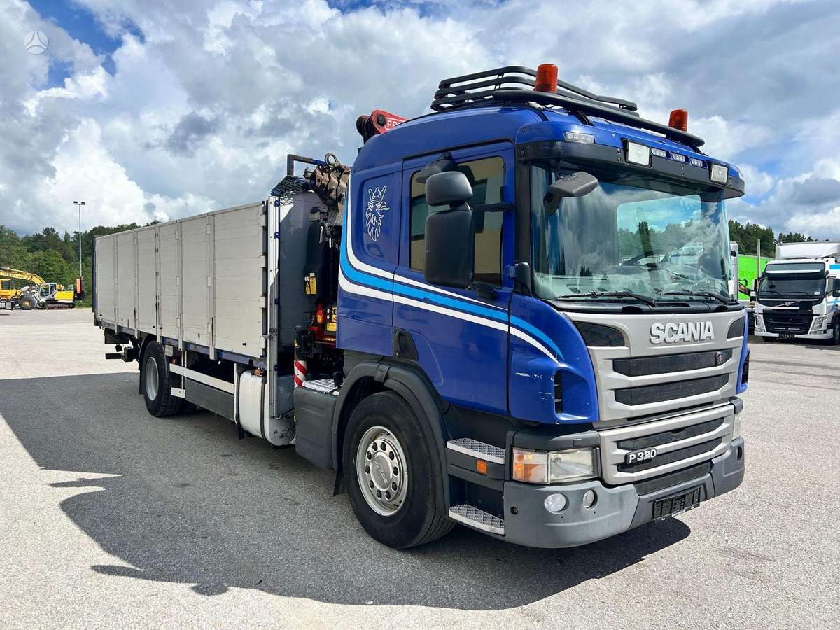 Scania P320, su kranu