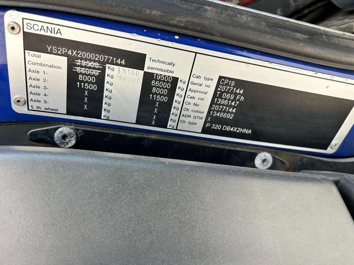 Scania P320, с краном
