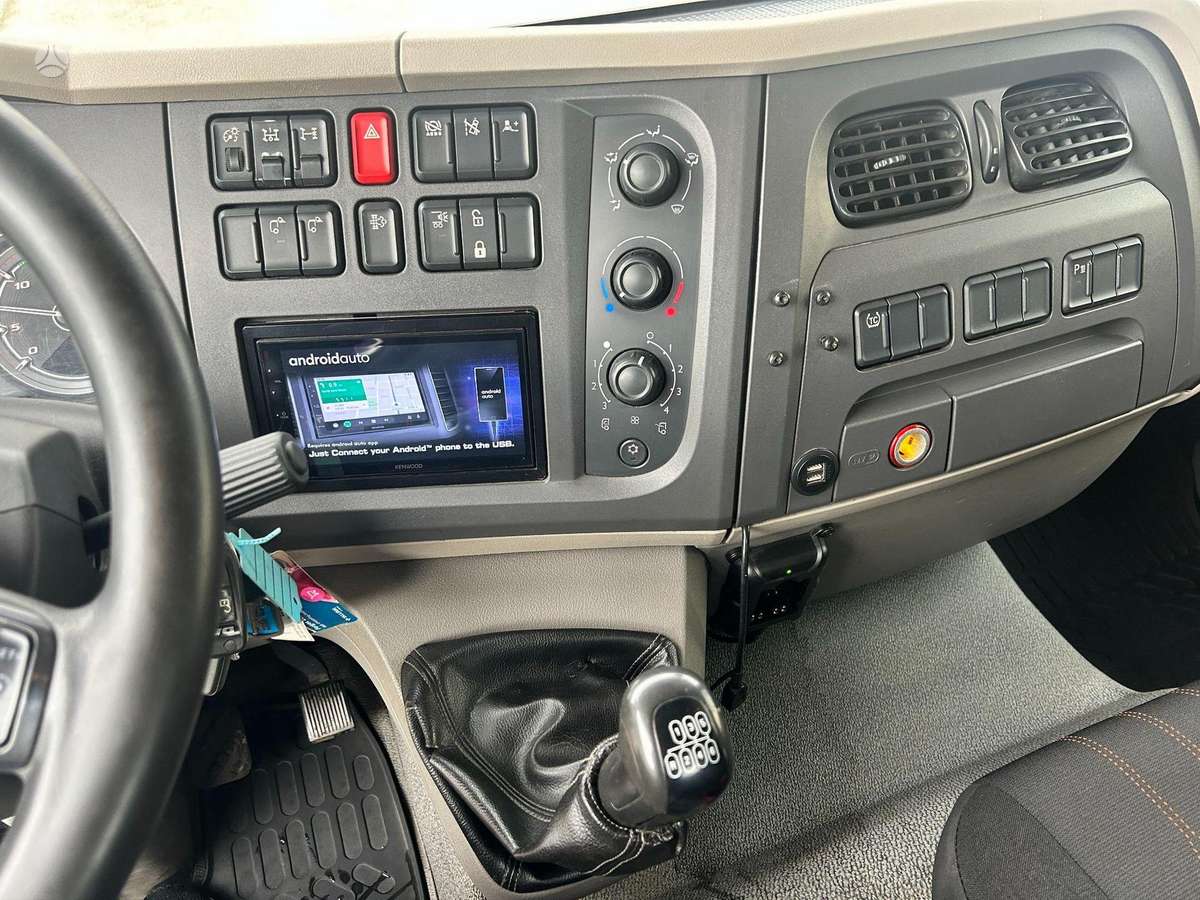 DAF LF210, автовозы
