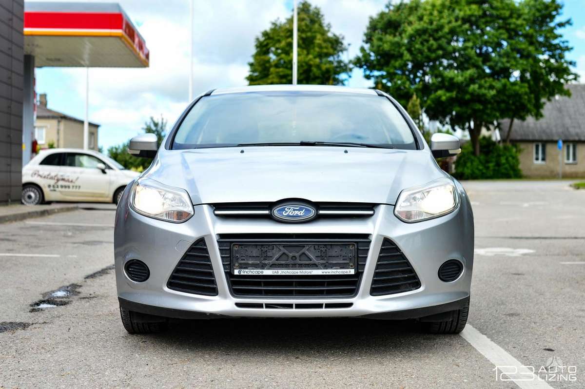 Ford Focus, 1.6 l., hatchback