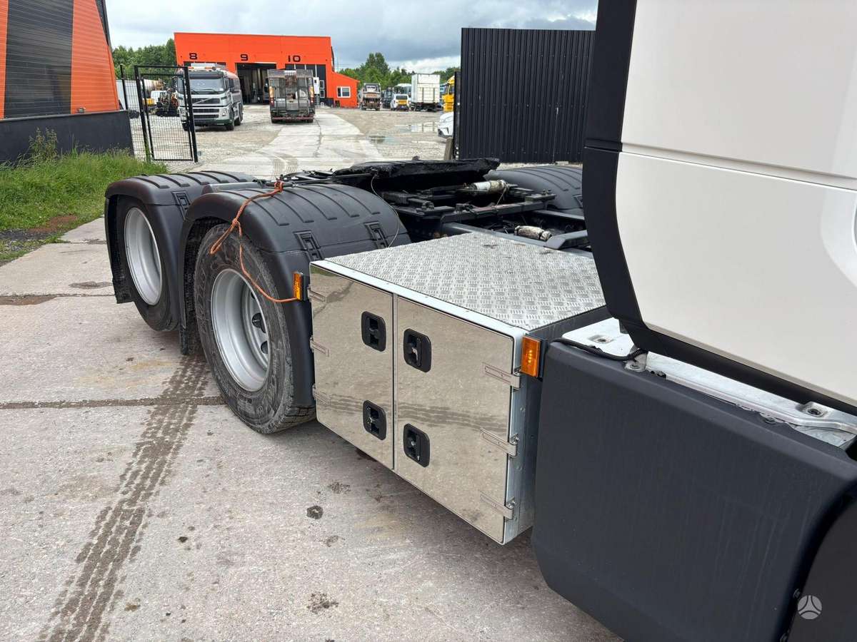 Scania R 500 6x2, single sleeper