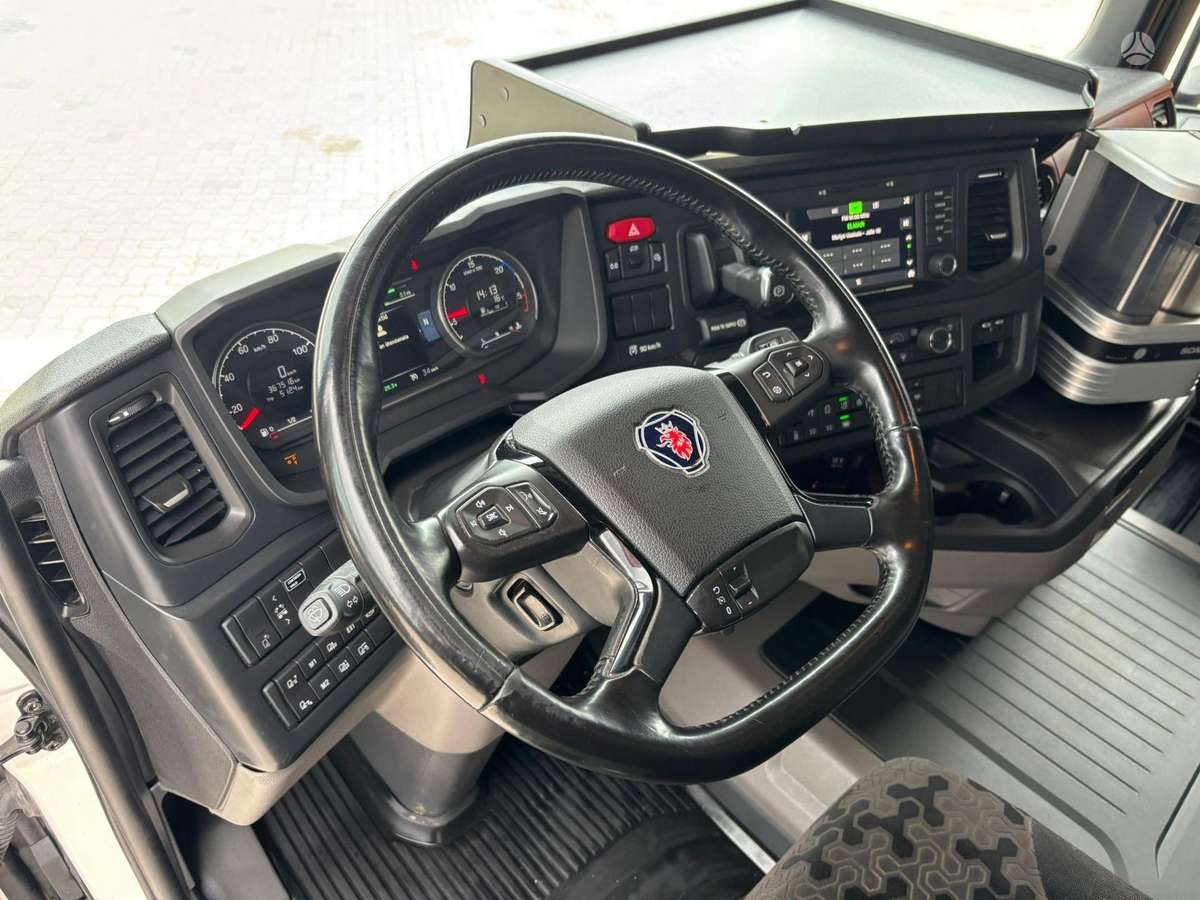 Scania R 500 6x2, single sleeper