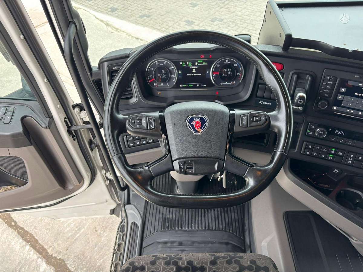 Scania R 500 6x2, single sleeper