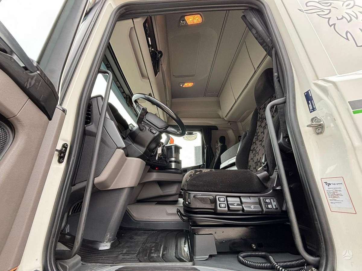 Scania R 500 6x2, single sleeper